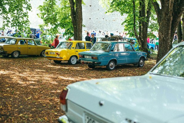 Les meilleurs influenceurs mode à découvrir pour s'inspirer cet automne